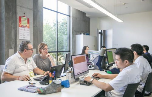 走進(jìn)圣東尼工廠 改變世界的無縫針織科技原來是這樣煉成的