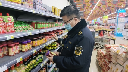 六師:維護消費者權(quán)益 市場監(jiān)管在行動